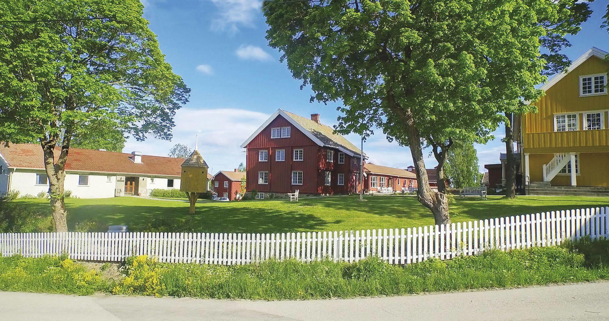 Granavolden Hotel & Gjaestgiveri Exteriör bild